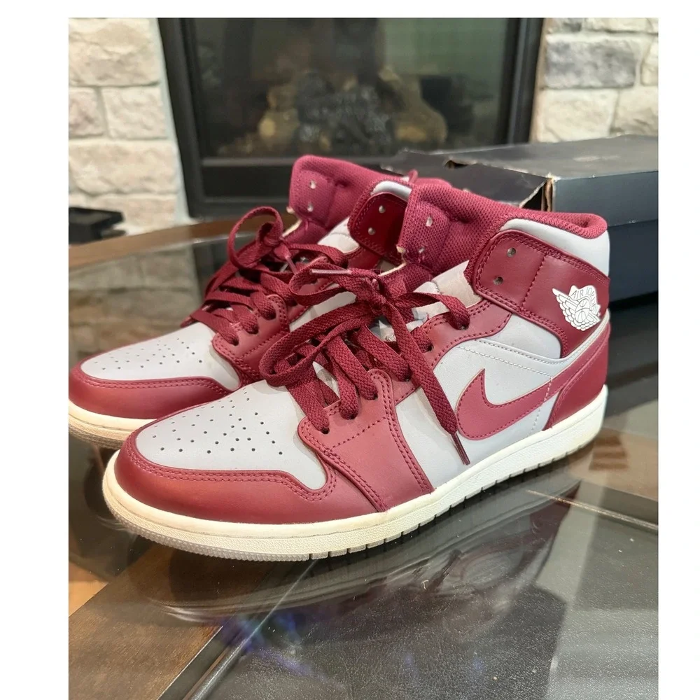 Nike Air Jordan 1 Mid Cherrywood Red Cement Grey Mens sneakers Size 10.5